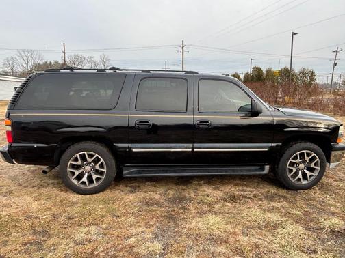 2004 Chevrolet Suburban 1500 LT