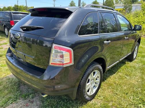 Tuxedo Black Metallic 2010 Ford Edge SE