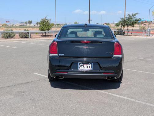 2022 Chrysler 300 S