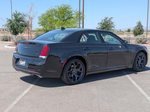 2022 Chrysler 300 S