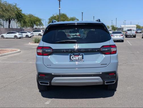 Sonic Gray Pearl 2025 Honda Pilot Touring 8-Passenger
