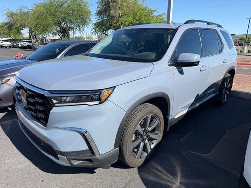 Sonic Gray Pearl 2025 Honda Pilot Touring 8-Passenger