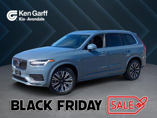 2022 Volvo XC90 T5 Momentum