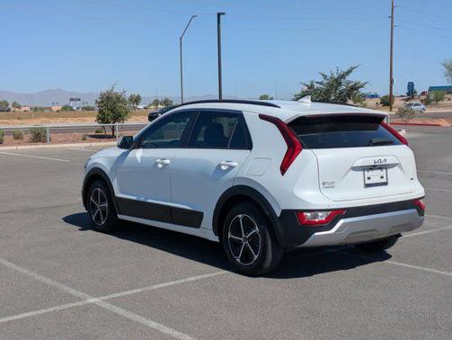 2024 Kia Niro EX