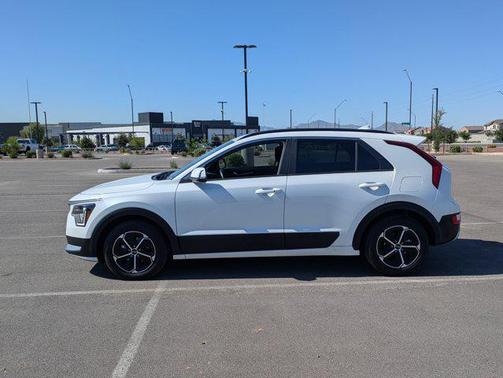 2024 Kia Niro EX