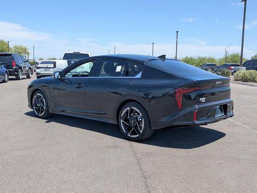 2025 Kia K4 GT-Line