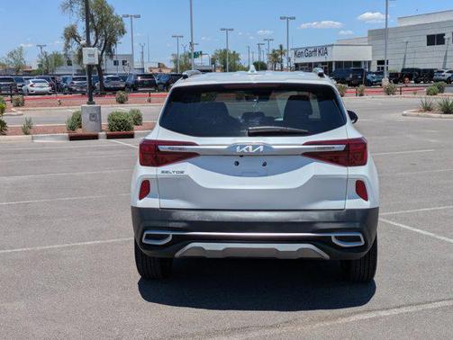2022 Kia Seltos S