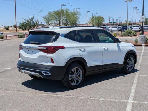 2022 Kia Seltos S