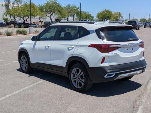 2022 Kia Seltos S