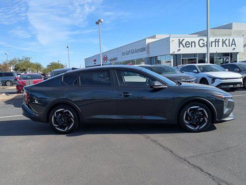 2025 Kia K4 EX