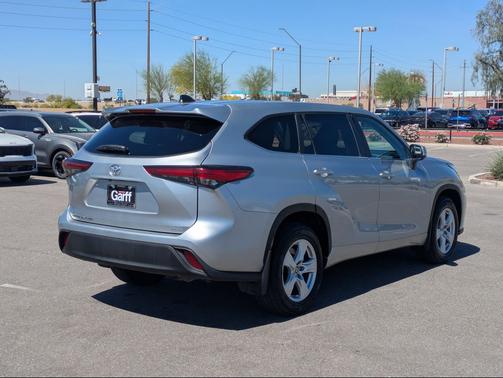 Celestial Silver Metallic 2023 Toyota Highlander L