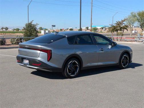 2025 Kia K4 EX