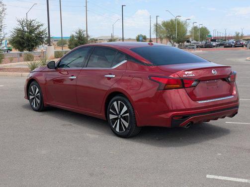 2020 Nissan Altima 2.5 SV