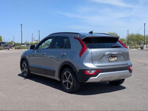 Steel Gray 2025 Kia Niro EX
