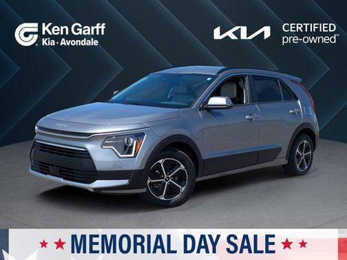 Steel Gray 2025 Kia Niro EX