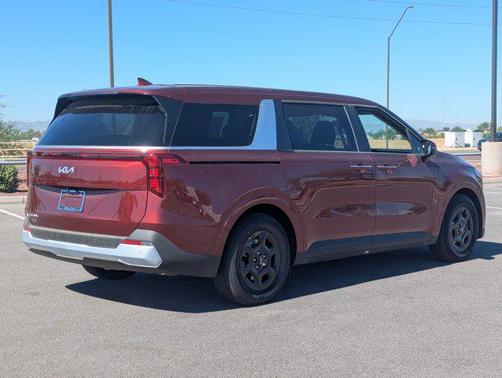 2026 Kia Carnival LXS
