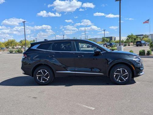 2023 Kia Sportage Hybrid LX