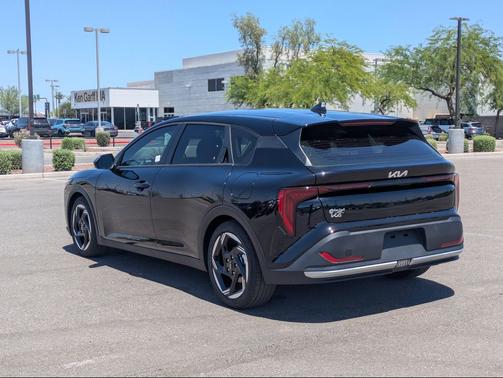 Aurora Black Pearl 2026 Kia K4 EX