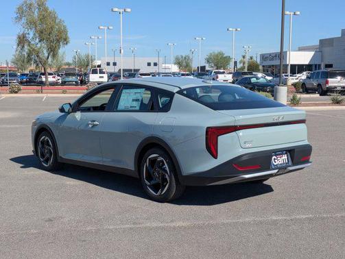 2025 Kia K4 EX
