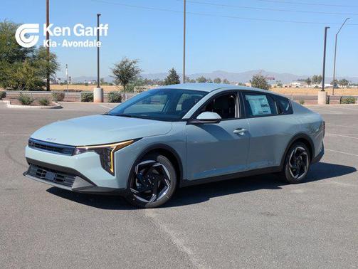 2025 Kia K4 EX