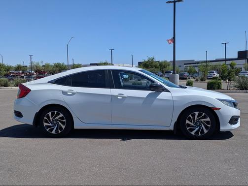 White 2016 Honda Civic EX