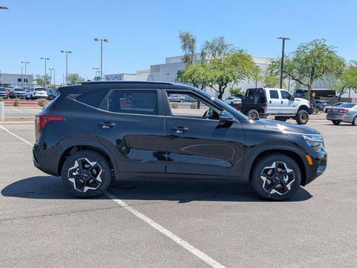 2025 Kia Seltos S