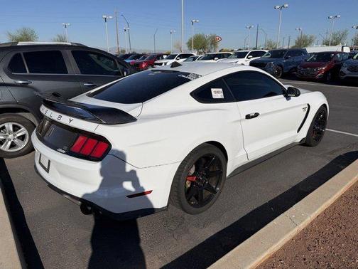 2017 Ford Shelby GT350 Base