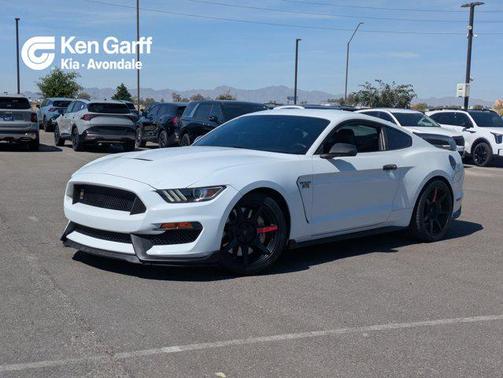 2017 Ford Shelby GT350 Base