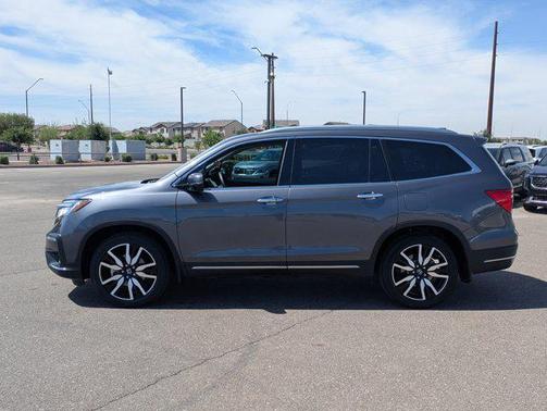 Gray 2022 Honda Pilot Touring 8-Passenger