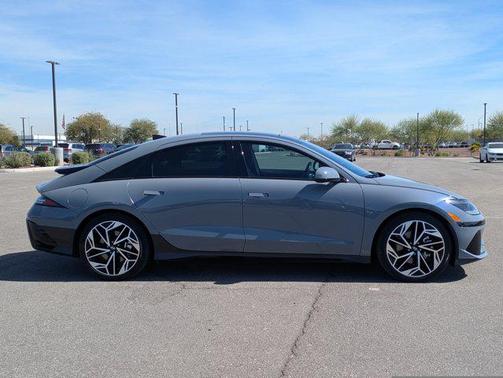 2024 Hyundai IONIQ 6 Limited