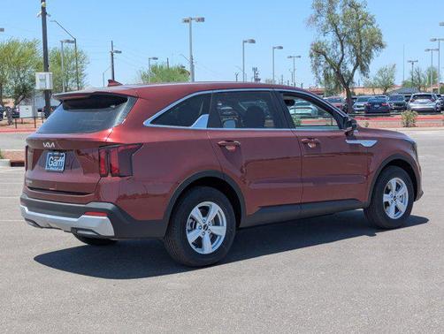 2025 Kia Sorento LX