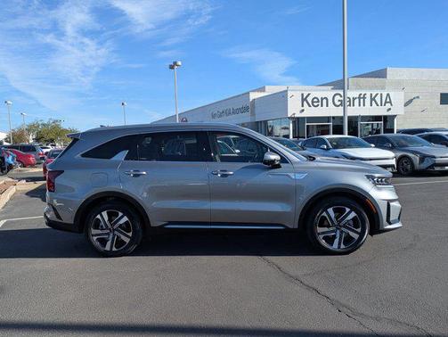 2023 Kia Sorento Plug-In Hybrid SX Prestige