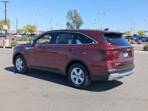 2025 Kia Sorento LX