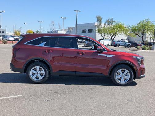 2025 Kia Sorento LX