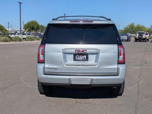 Quicksilver Metallic 2017 GMC Yukon SLT