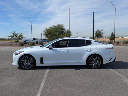 2023 Kia Stinger GT2