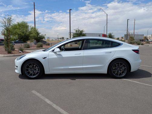 2020 Tesla Model 3 Standard Range Plus