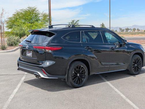 2023 Toyota Highlander XSE