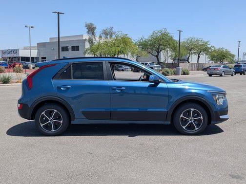 2025 Kia Niro EX