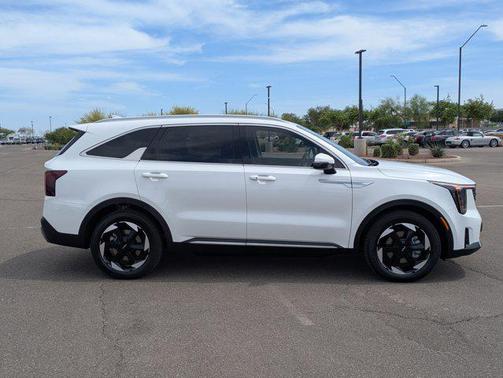 Snow White Pearl 2025 Kia Sorento Hybrid EX