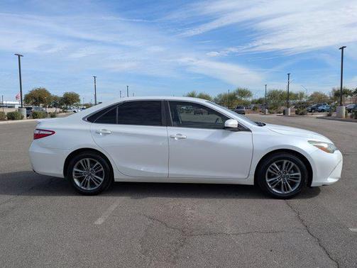 2016 Toyota Camry XLE