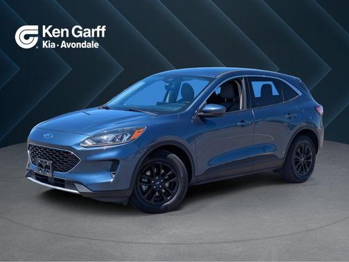 Blue Metallic 2020 Ford Escape SE