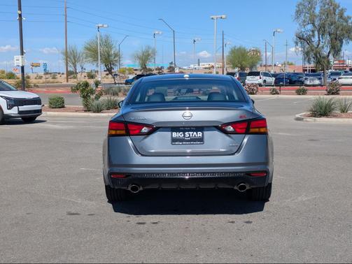 Gun Metallic 2024 Nissan Altima SR Intelligent AWD