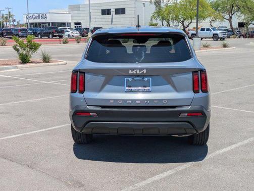 2022 Kia Sorento LX