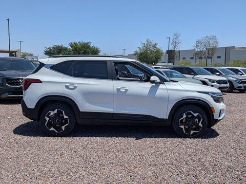 2025 Kia Seltos EX