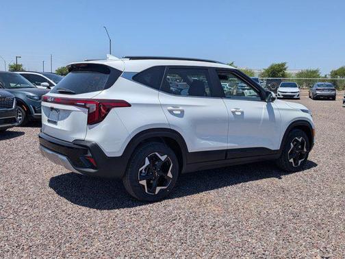 2025 Kia Seltos EX