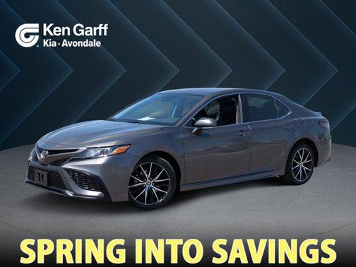 2022 Toyota Camry SE