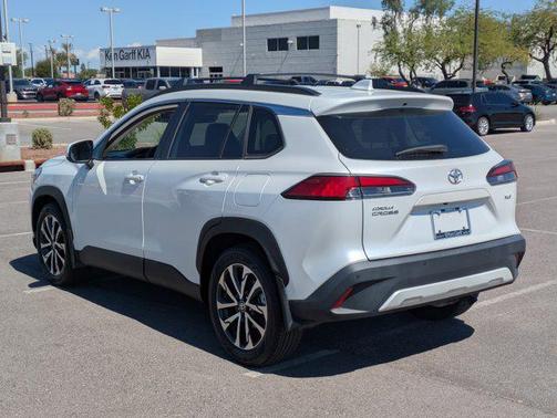 2023 Toyota Corolla Cross XLE