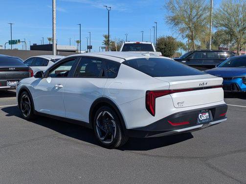2025 Kia K4 EX