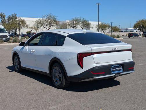 2026 Kia K4 LX